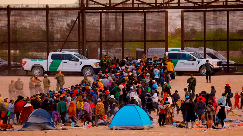 Arizona busca aval para abrir fuego contra migrantes en defensa propia 