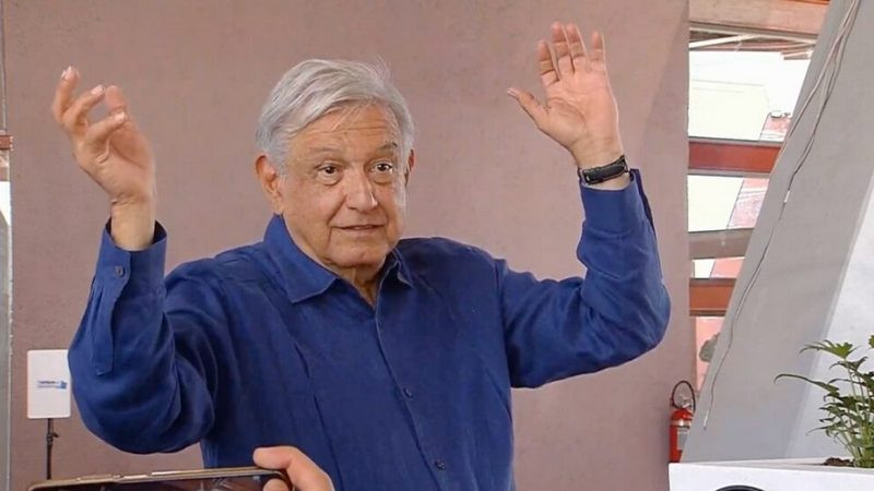 AMLO arremete contra “pseudoambientalistas” que protestan por el Tren Maya 