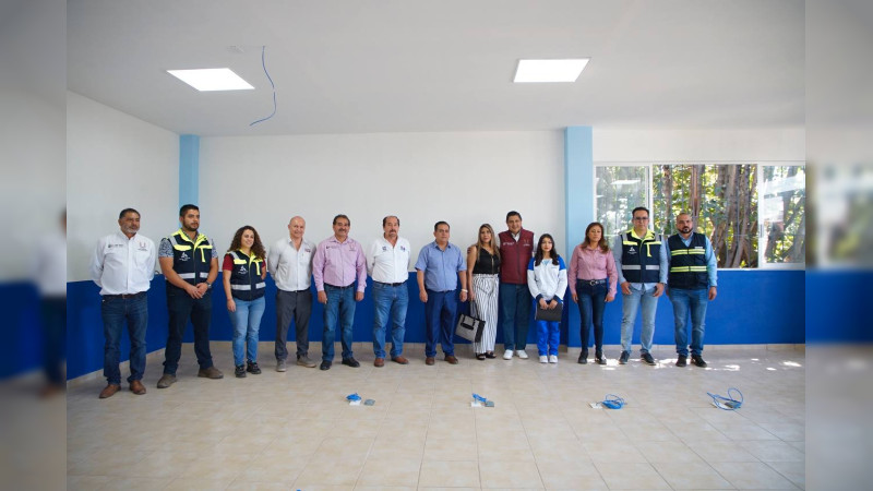 Apoyo sin precedente al sector educativo en Uruapan, resalta el trabajo de Nacho Campos