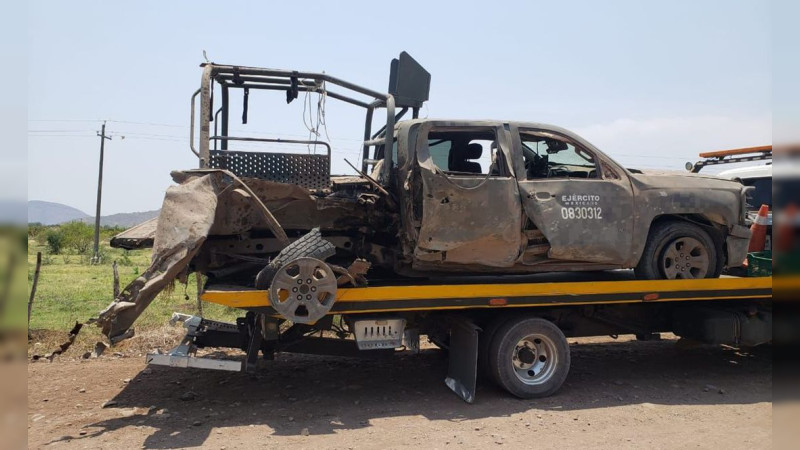 Michoacán: Explosión de mina en Coalcomán y ataque de abejas dejan 15 militares heridos, entre amputados, fracturados y picados 