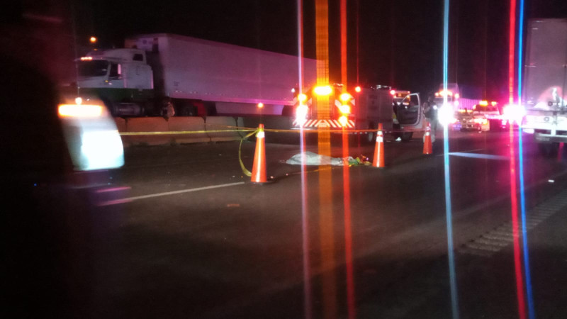 Volcadura en autopista Salamanca-Querétaro deja 3 muertos y 7 lesionados