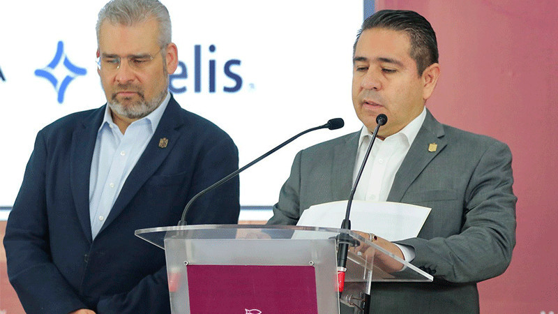 Llaman policías auxiliares de Michoacán a paro: Les desaparecen cientos de miles en dos quincenas 