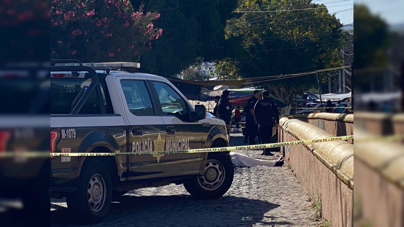 Muere en la vía pública, en la colonia Lázaro Cárdenas en Querétaro 
