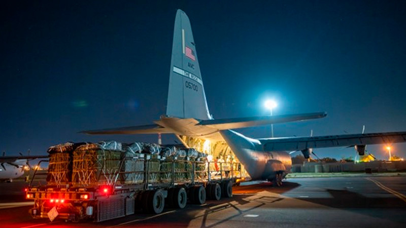 Aviones militares estadounidenses lanzan 38 mil paquetes de alimento en Gaza 