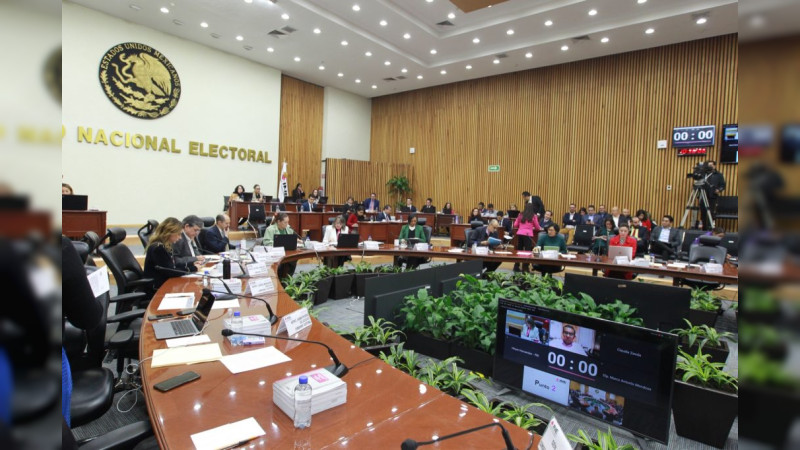 INE verificará que candidaturas registradas cumplan con la 8 de 8 contra la violencia de género 