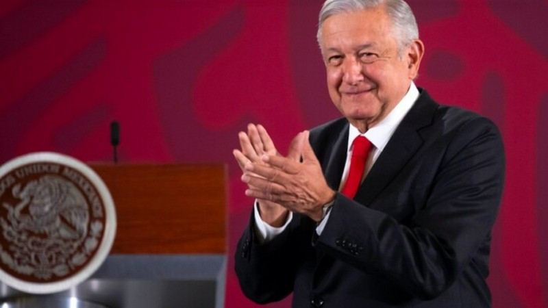 AMLO presume que el pueblo de México está feliz con la Cuarta Transformación 