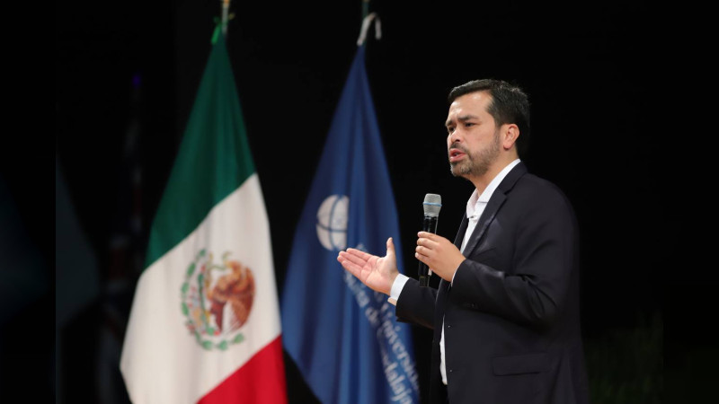 Álvarez Máynez promete regularizar drogas y un sistema de vivienda accesible para los  