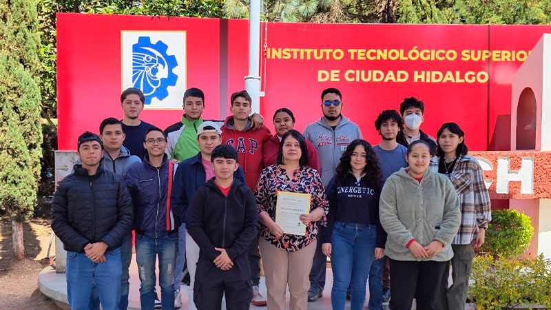 Mariela Chávez, la maestra del Tec de Ciudad Hidalgo mejor evaluada por sus estudiantes 