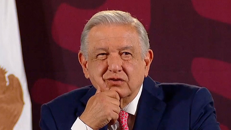 Rechaza AMLO riesgo de "retroceso democrático" 