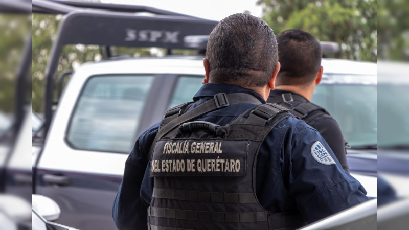 Fiscalía de Querétaro realiza cateos en 18 domicilios y detiene a 24 personas 