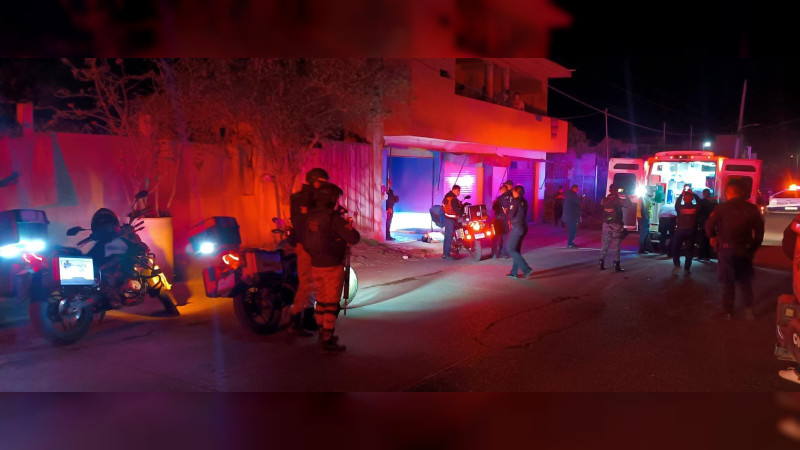En Uruapan atacan a balazos a tres jóvenes; dos pierden la vida 