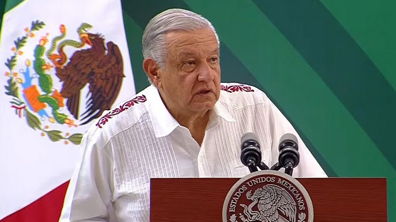 AMLO presume fortaleza del peso mexicano y baja de la inflación 