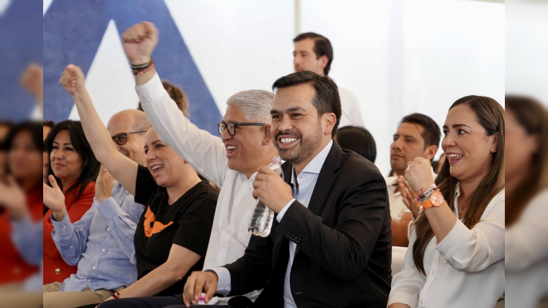 Álvarez Máynez promete gobernar para las infancias y los jóvenes 