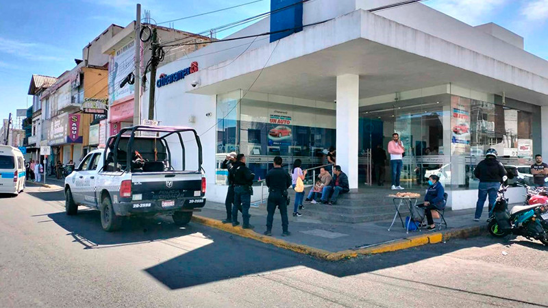 Roban 600mp a cuentahabiente en Morelia, Michoacán  