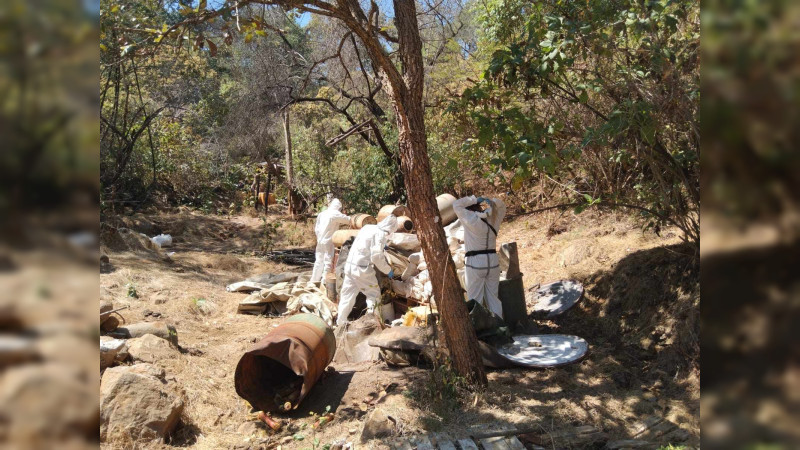 Destruyen laboratorio clandestino en Apatzingán, Michoacán 