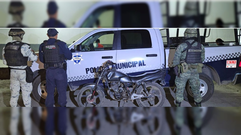 Detienen a una mujer en posesión de una granada de mano en Apatzingán