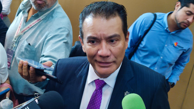 Se podría limitar agua a balnearios de Michoacán por sequía: Roberto Monroy 