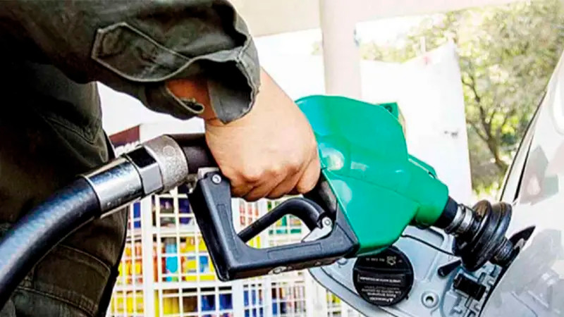 Ingresos por gasolinas, por debajo de lo esperado: Hacienda 