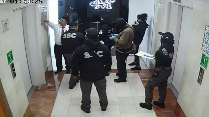 Durante cateo aseguran 10 millones de pesos en efectivo en empresa de la Ciudad de México 