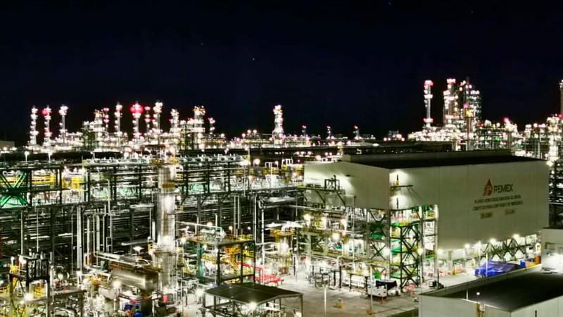 Refinería de Dos Bocas operará por completo hasta abril: AMLO 