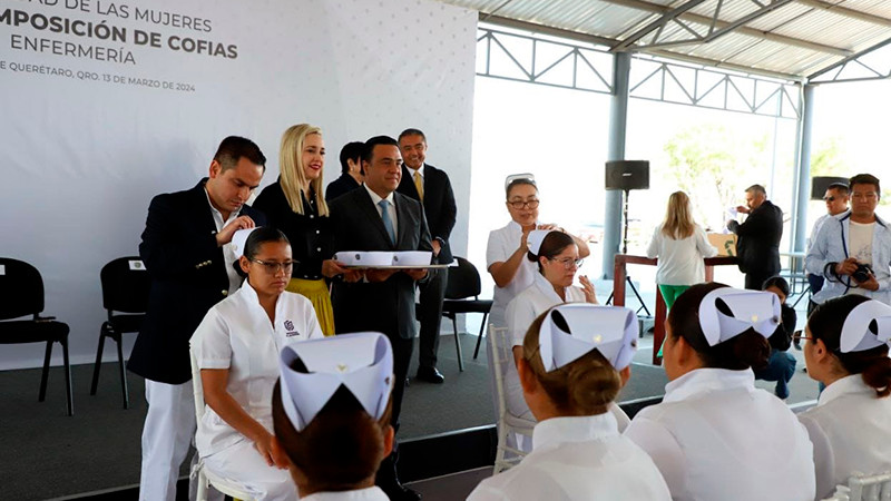 En Querétaro, Inician formación en enfermería 39 alumnas  