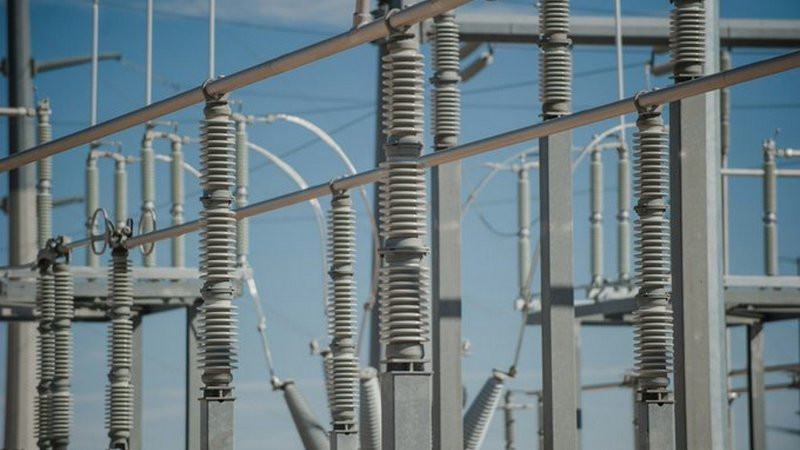 Gobierno de México construirá 5 plantas de energía eléctrica en Baja California 