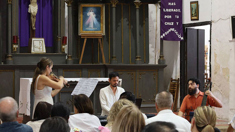 El Festival de Música de Morelia triunfa en Izamal, Yucatán 