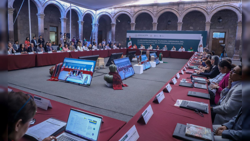 En Morelia, alistan autoridades calendario de próximo ciclo escolar