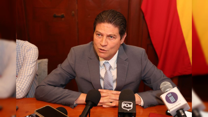 Refrenda Alfonso Martínez su apoyo y respeto a los órganos electorales 