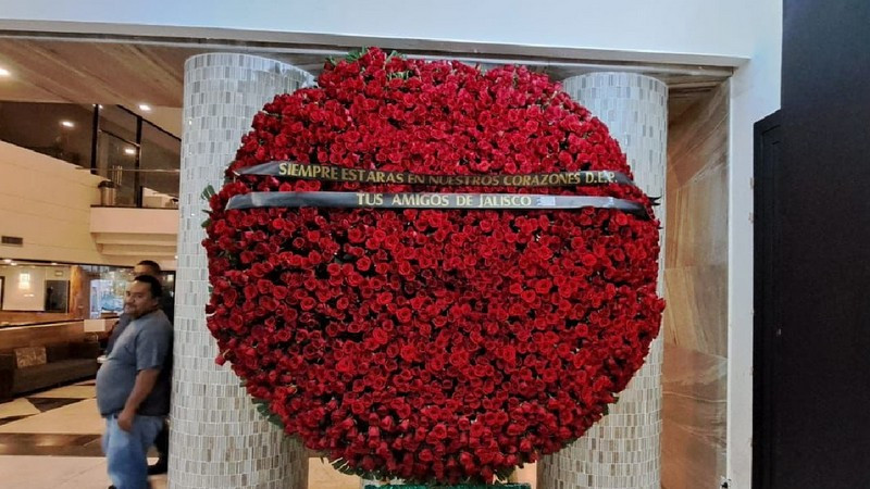 Velorio de la “Gilbertona” se llena de flores enviadas por grupos delincuenciales 