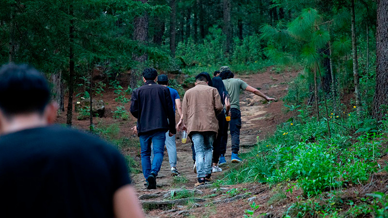 Este puente relájate y disfruta de Rancho Viejo y el Géiser de Ixtlán