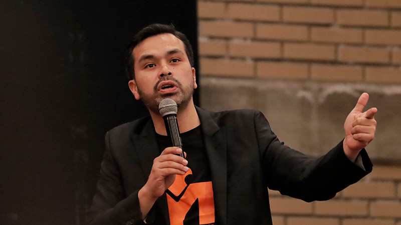 Presenta Álvarez Máynez propuestas de seguridad ante estudiantes de Universidad La Salle