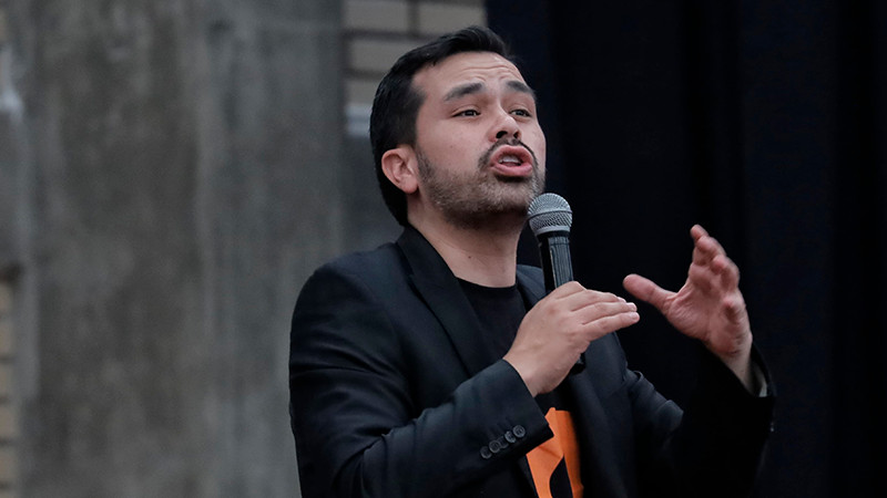 Presenta Álvarez Máynez propuestas de seguridad ante estudiantes de Universidad La Salle