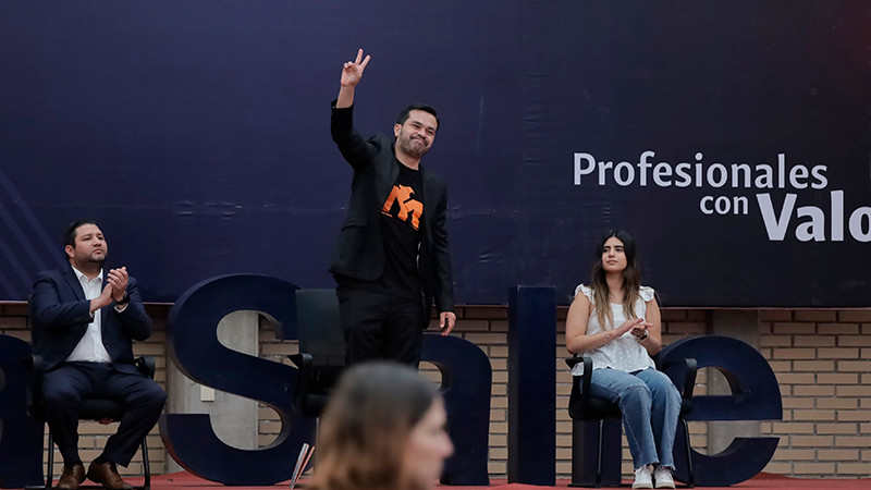 Presenta Álvarez Máynez propuestas de seguridad ante estudiantes de Universidad La Salle