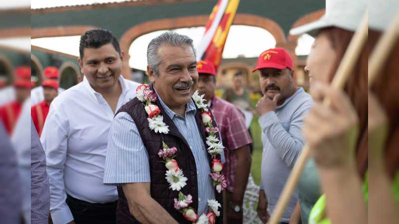 Desde el Senado, apoyará Morón consolidación de México como República Educadora