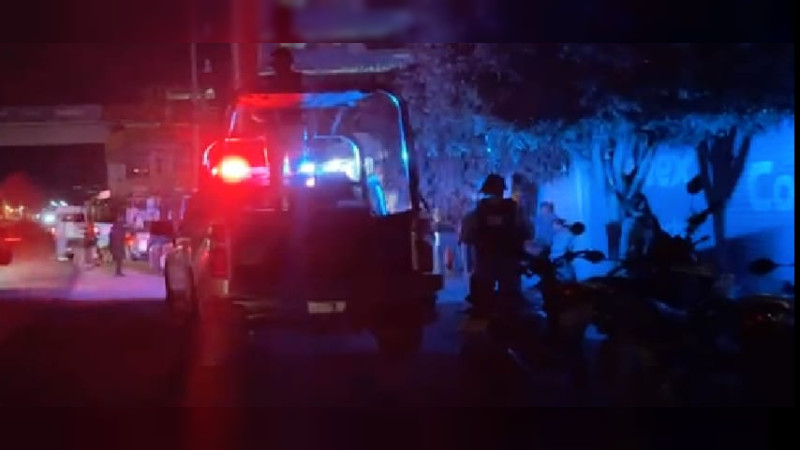 Atacan a pareja que viajaba en motocicleta en Salvatierra, Guanajuato; hay un muerto y un lesionado 