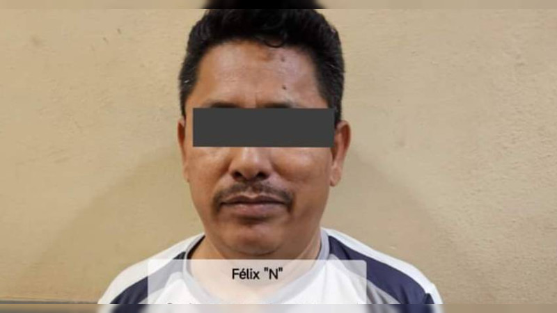 Policías Municipales de Mazatlán detienen a un hombre por supuesto robo a comercio 