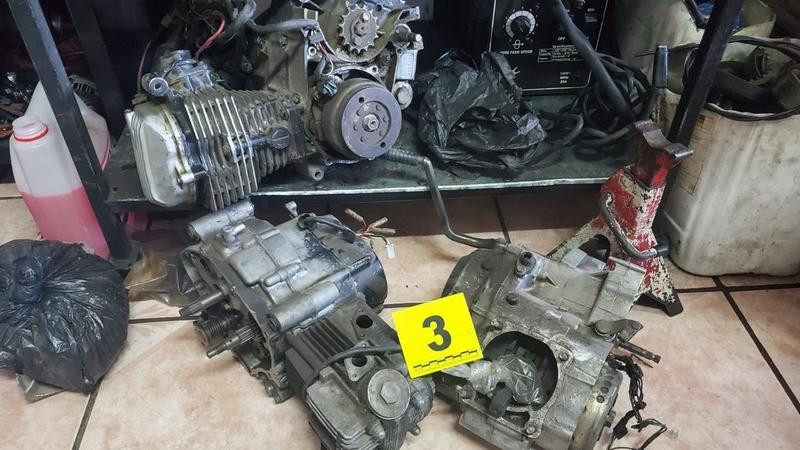Catean taller mecánico en Morelia, Michoacán y aseguran diversos objetos 