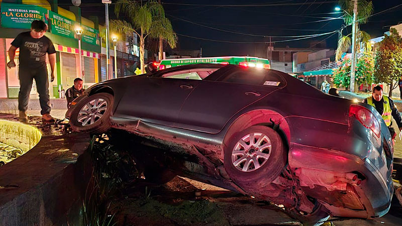 Un agente de la fiscalía se accidentó en Zamora, Michoacán 