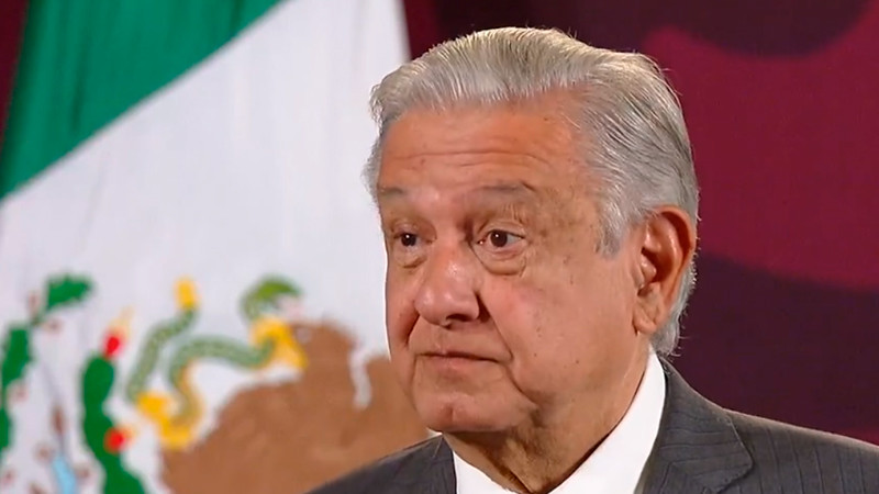 "Que me la deje aquí", dice AMLO a buscadora Ceci Flores por llevarle pala para buscar desaparecidos 