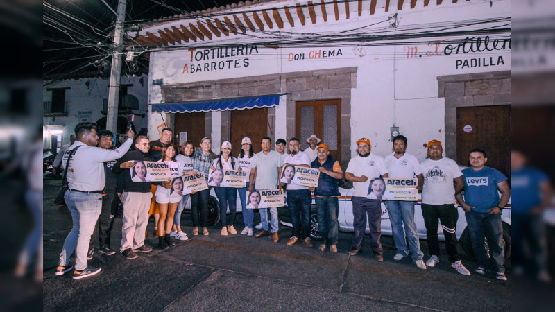 Con gran entusiasmo, transportistas de Quiroga “Excelencia” brindan respaldo a Araceli Saucedo