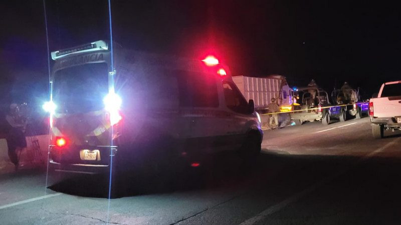 Localizan en camioneta abandonada 3 cadáveres en Villa Corona, Jalisco 
