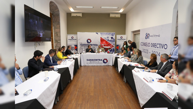 Apuesta UMSNH a vinculación real entre el sector empresarial y estudiantes   