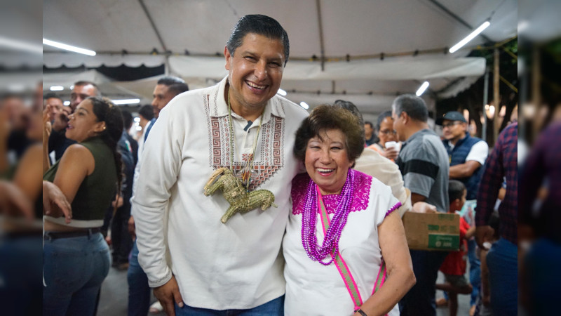 Uruapan da una cálida bienvenida a sus artesanos 