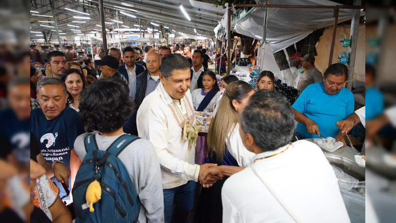 Uruapan da una cálida bienvenida a sus artesanos 