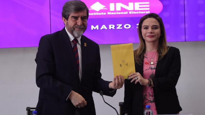 INE recibe 24 mil preguntas ciudadanas para el primer debate presidencial; seleccionarán 108 