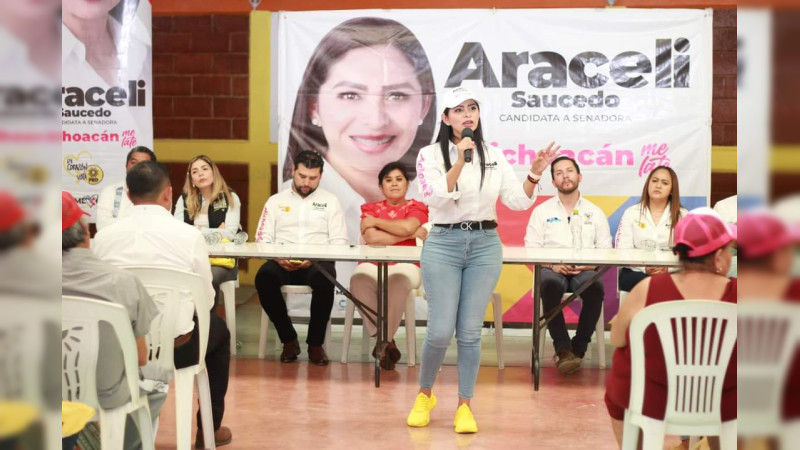 Araceli Saucedo compromete combate a la corrupción y recuperar programas sociales durante su visita en Juárez