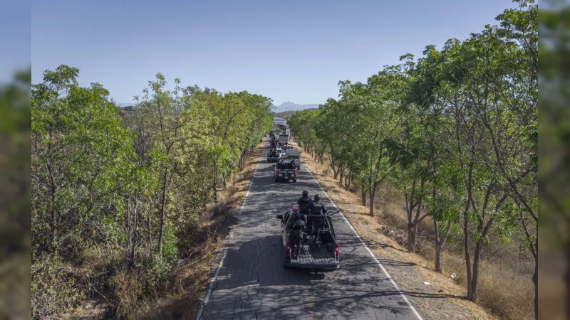 Envían 900 refuerzos a Sinaloa para ayudar en el rescate de las víctimas de secuestro masivo en Culiacán