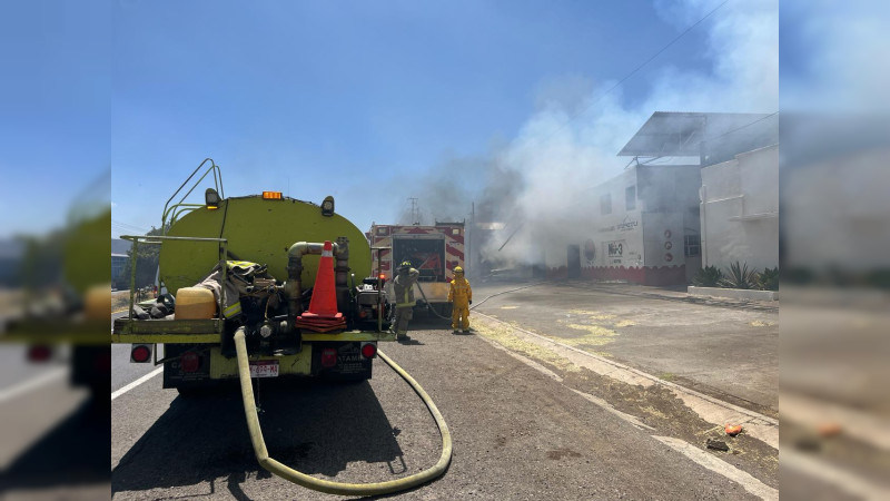 Atiende Protección Civil y Bomberos de Morelia incendios en diversos puntos del municipio