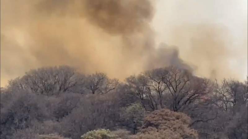 Reportan fuerte incendio forestal en Zaragoza, Nuevo León 